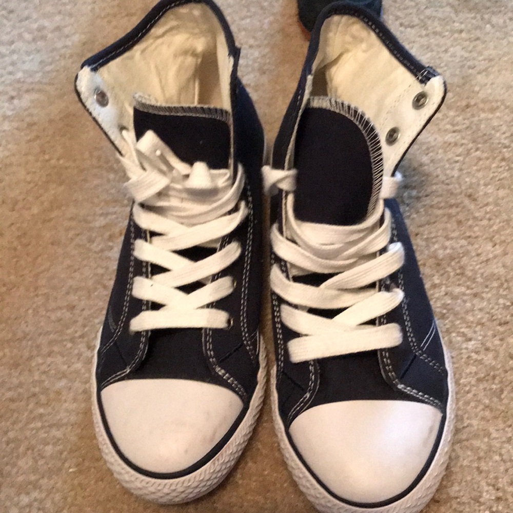 Levi’s sneakers